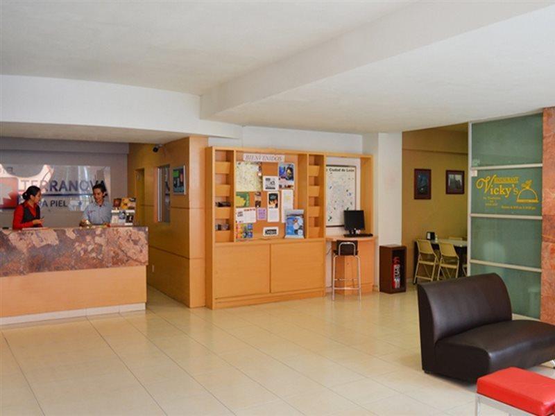 Hotel Terranova León Esterno foto